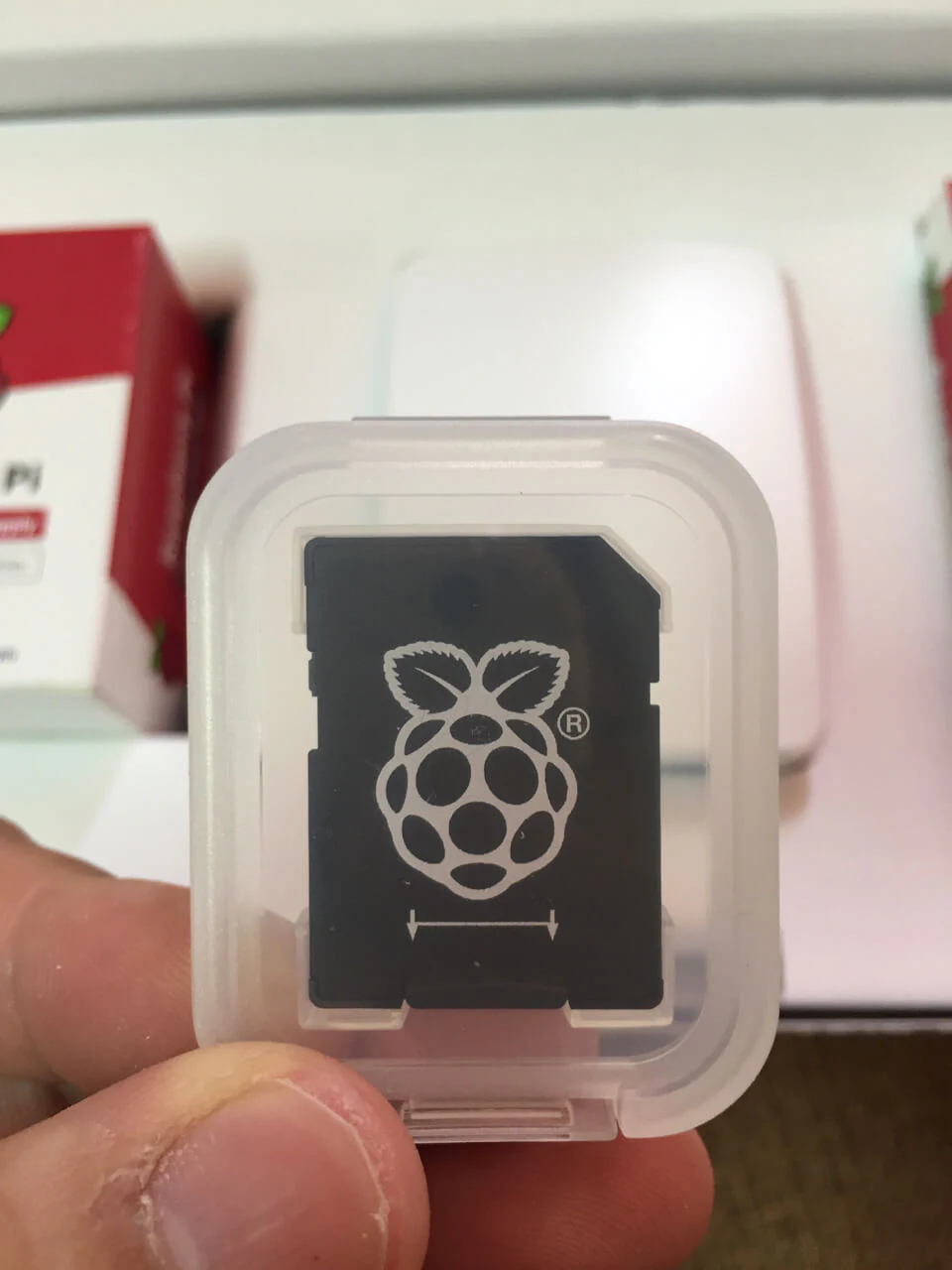 Raspberry Pi 4 Desktop Kit SD card